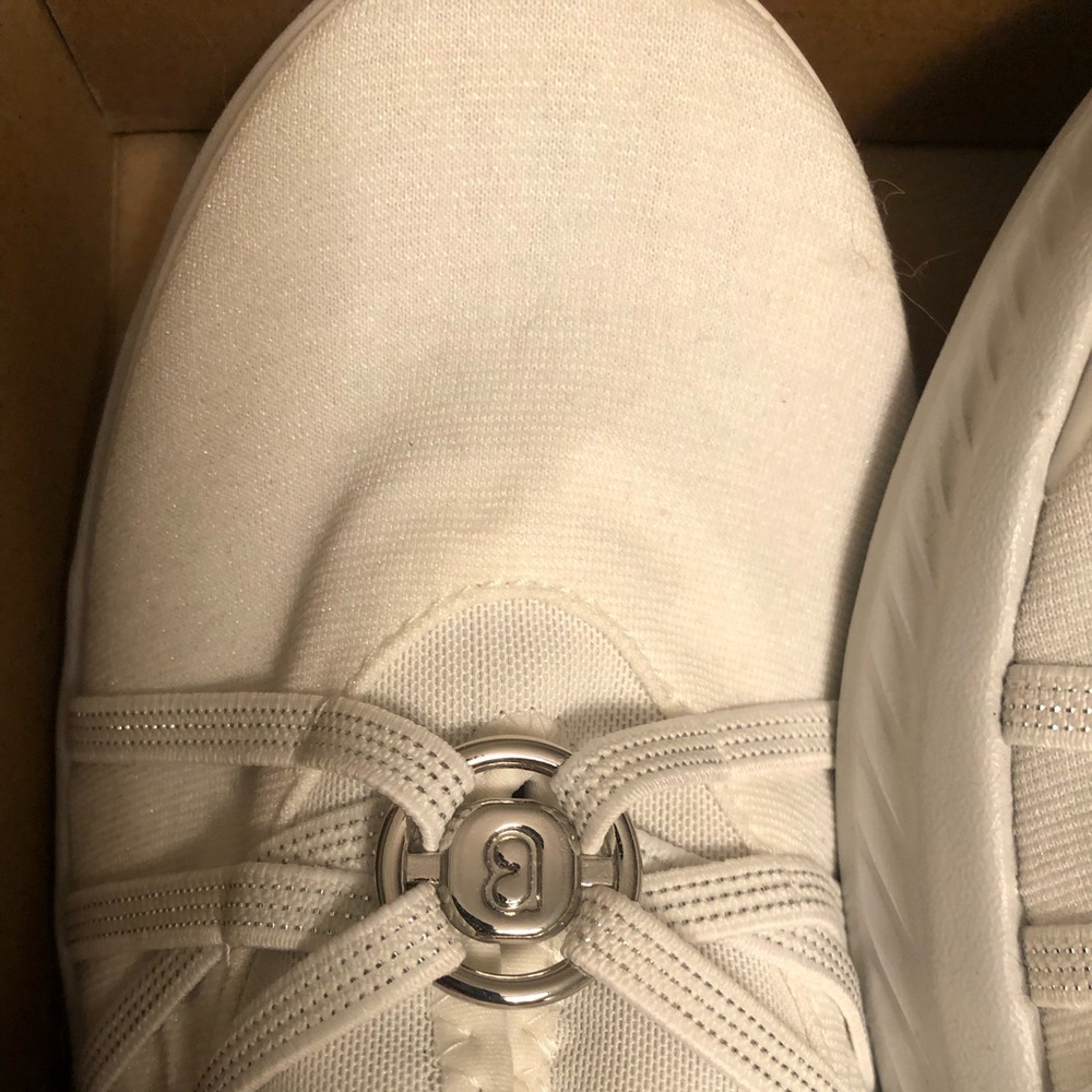 Ladies New washable Bzees Shoes